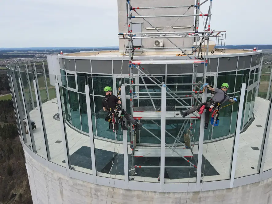 Fensterreinigung in 232m Höhe