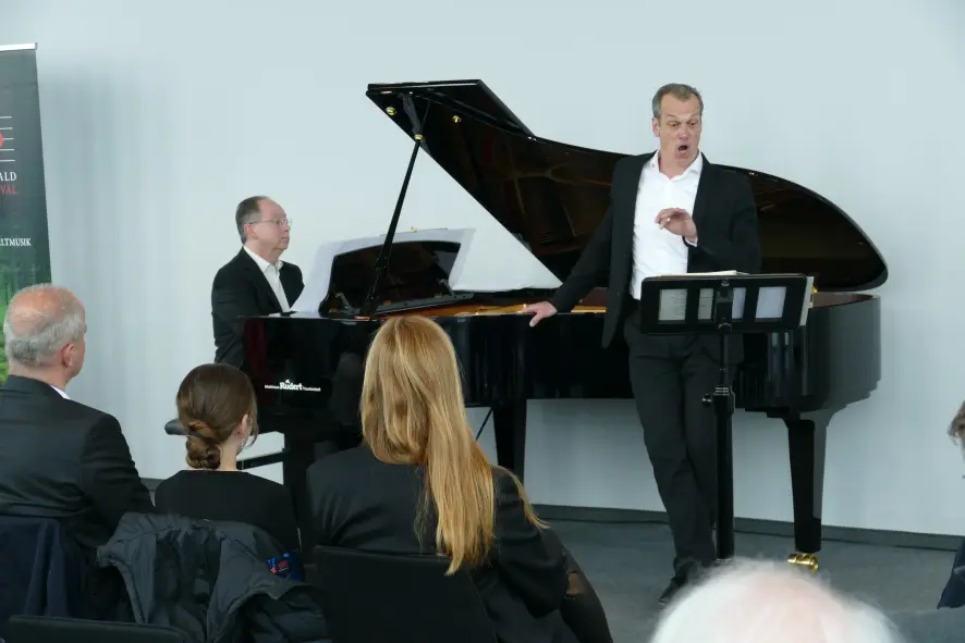 Tenor Matthias Klink und Pianist Frédéric Sommer während des Konzerts